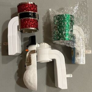 Bath & Body Works Holiday Wallflower Plug ins Set